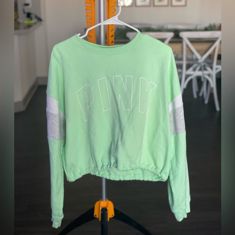 Long Sleeve Green Sweatshirt